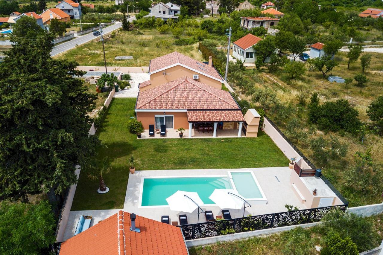 Green Residence Villa زادار المظهر الخارجي الصورة